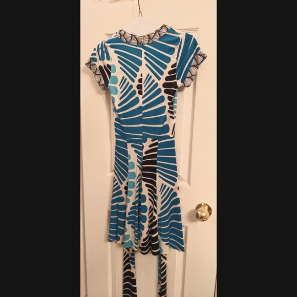 ISSA London Silk Printed Dress Size: XS | US2, UK6 - Picture 6 of 6